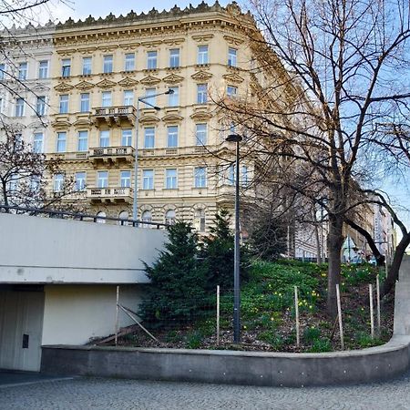Apartment Kahoun Prag Eksteriør billede