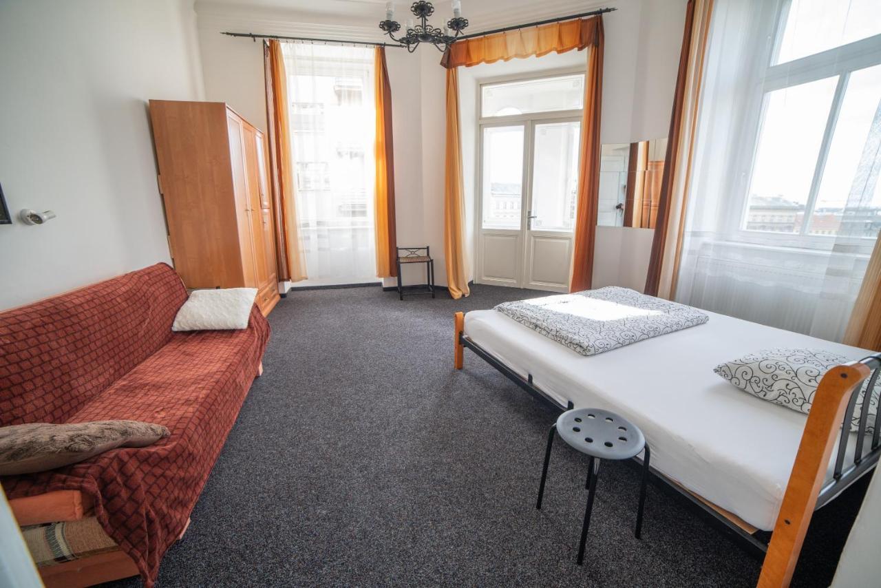Apartment Kahoun Prag Eksteriør billede