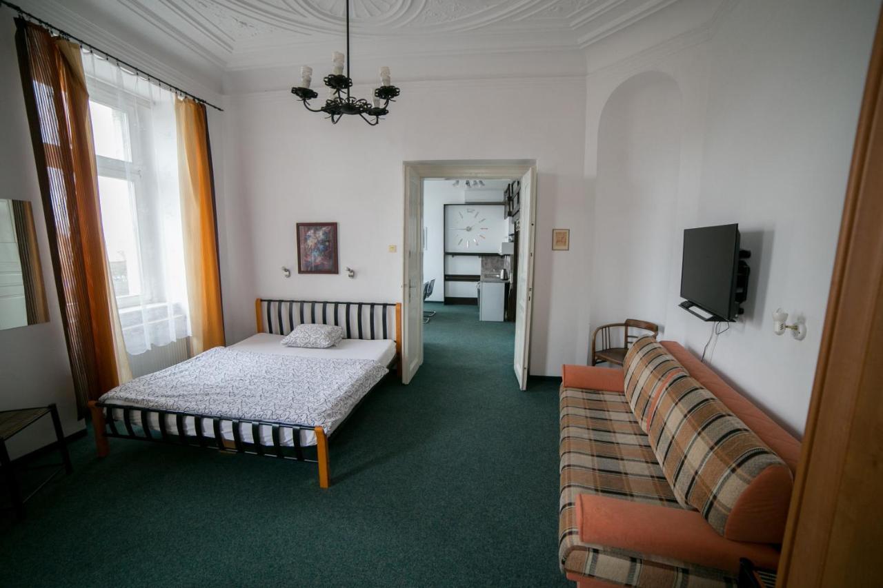 Apartment Kahoun Prag Eksteriør billede