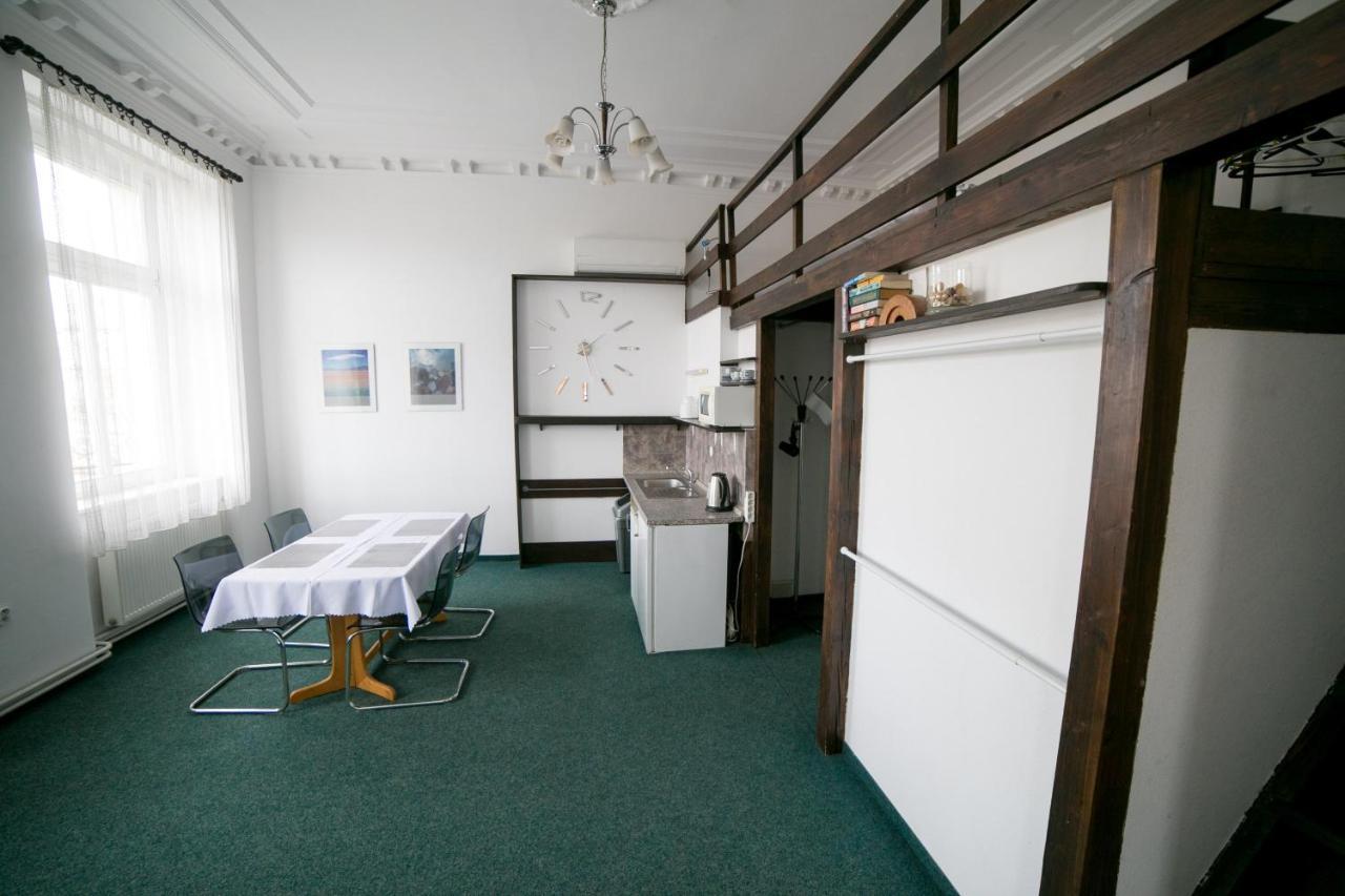 Apartment Kahoun Prag Eksteriør billede