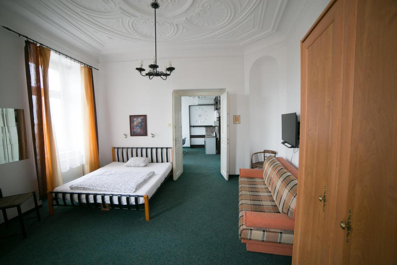 Apartment Kahoun Prag Eksteriør billede
